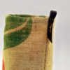 Detalle del estampado de la tela de saco del guardabolsas